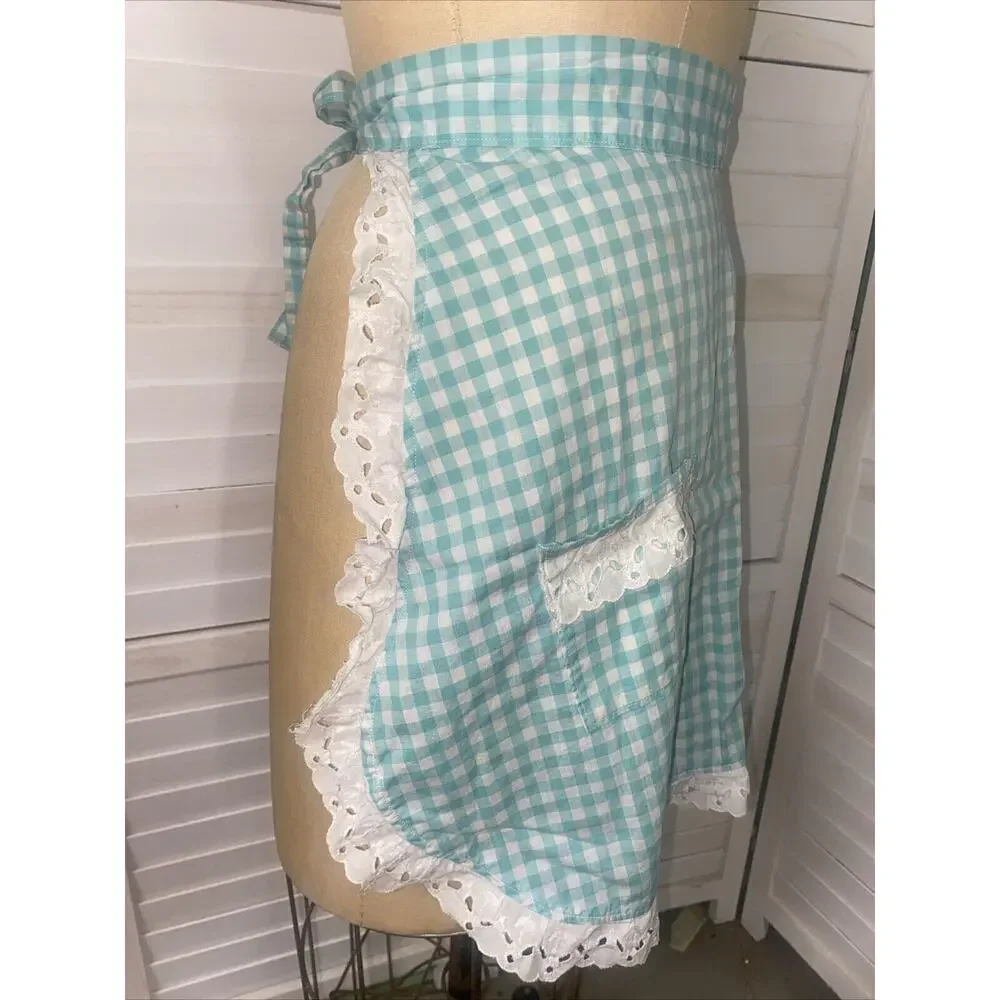 Vintage Handmade Green & White Gingham Apron w/Eyelet Lace Trim Pocket One Size